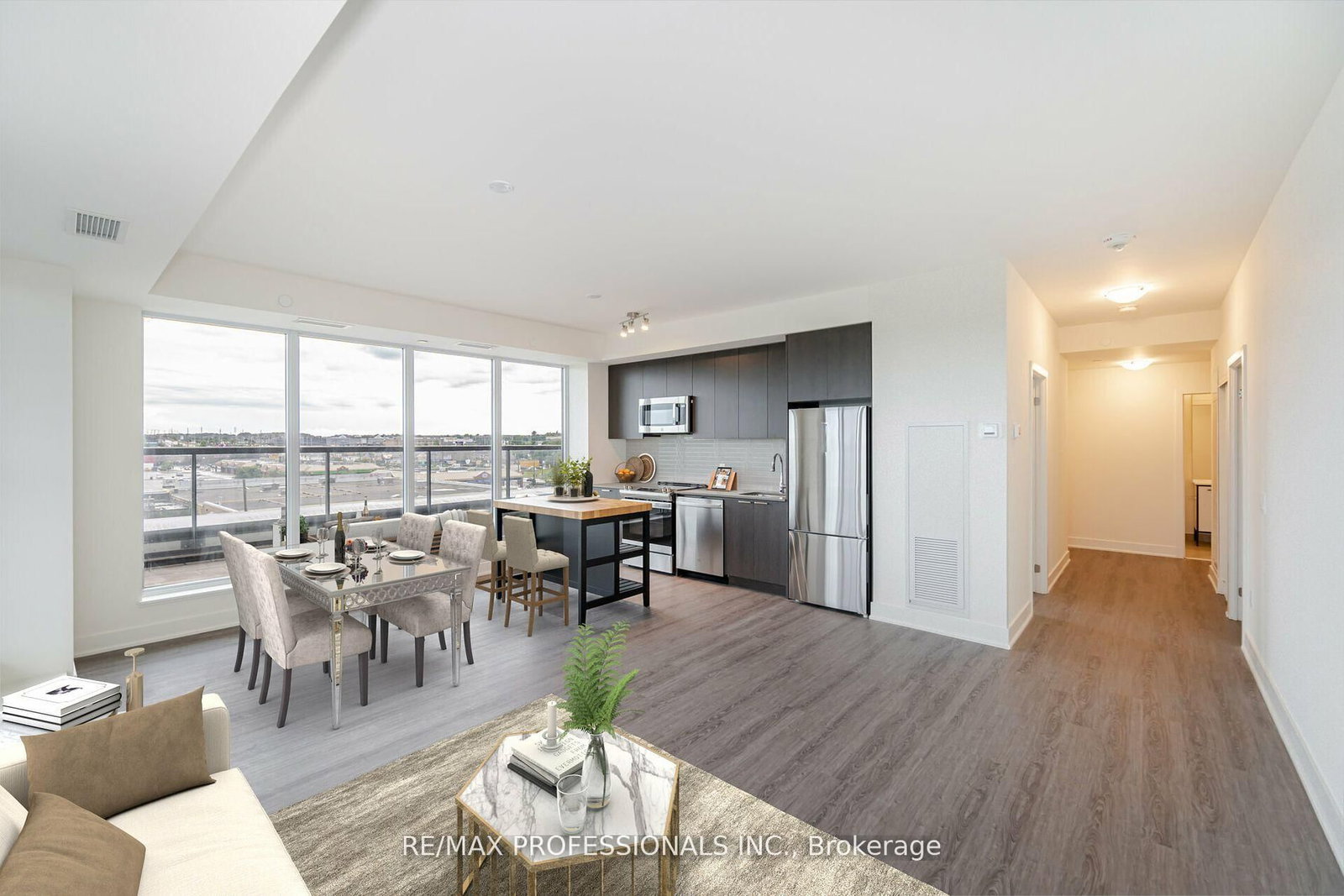185 Deerfield Road • #504 • Newmarket, ON photo 6