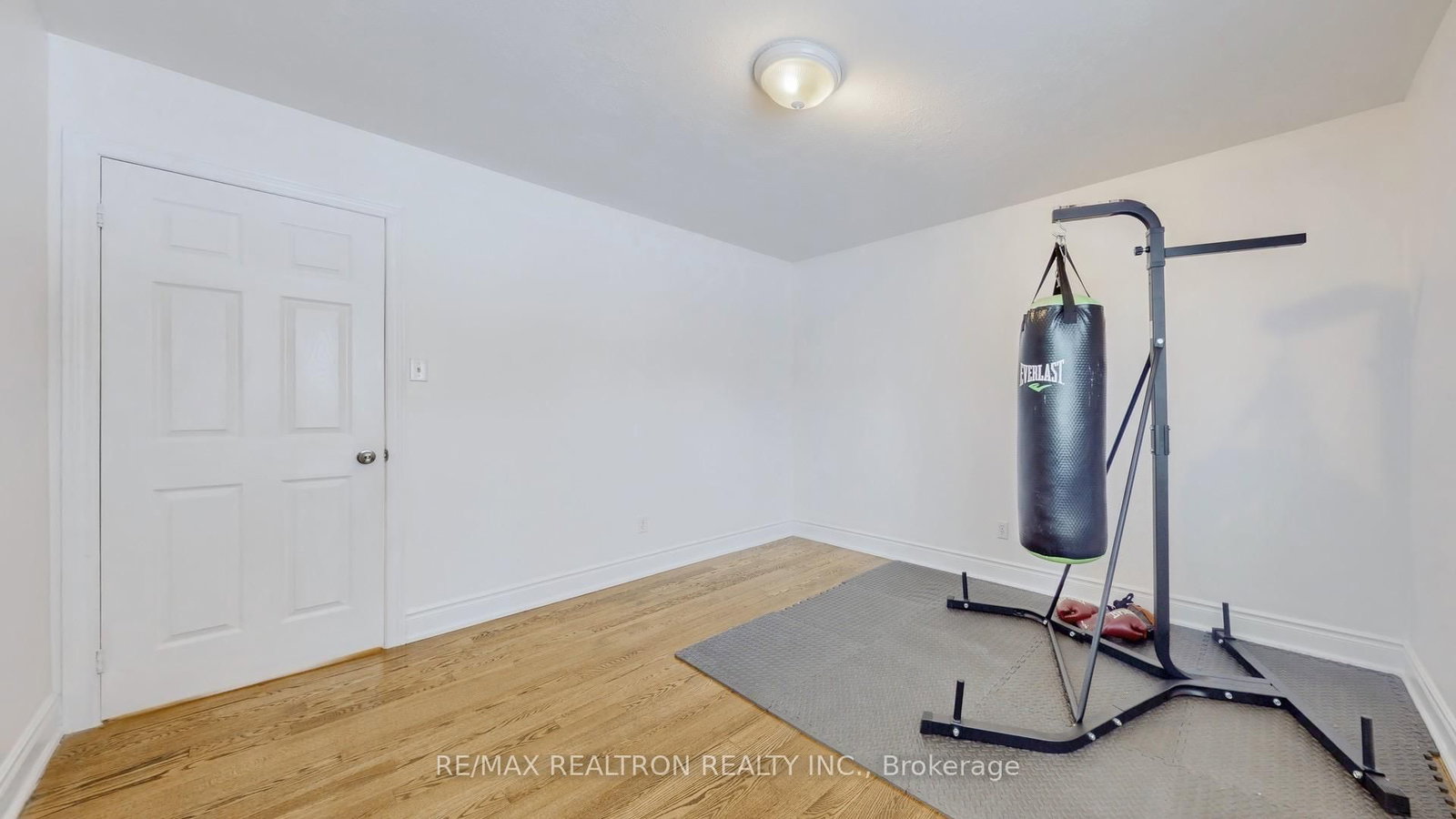 22305 Kennedy Road • East Gwillimbury, ON photo 16