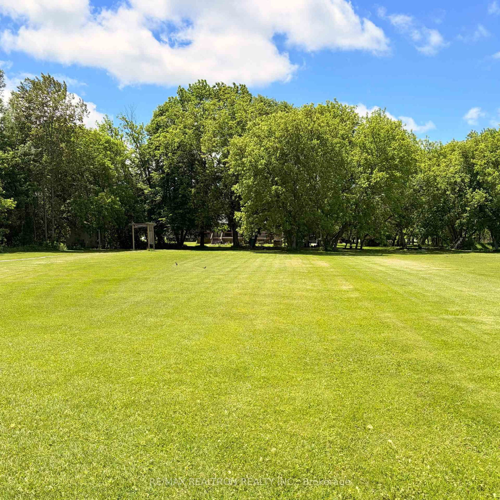 22305 Kennedy Road • East Gwillimbury, ON photo 33