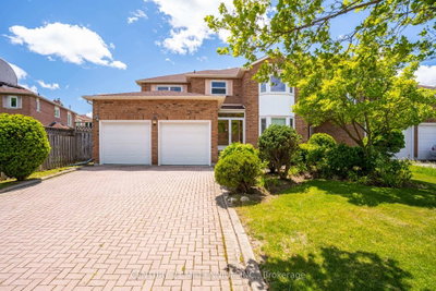 4-bed Detached House · 50 Piccadilly Rd