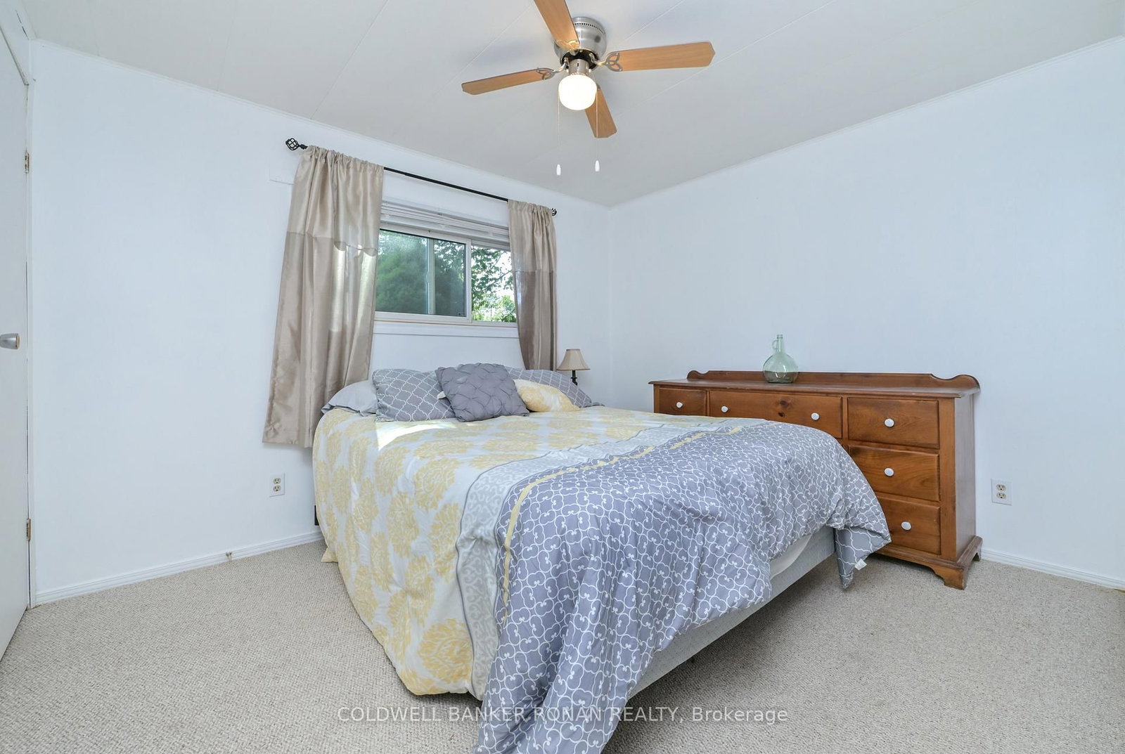 13 Hawthorne Drive • Innisfil, ON photo 17