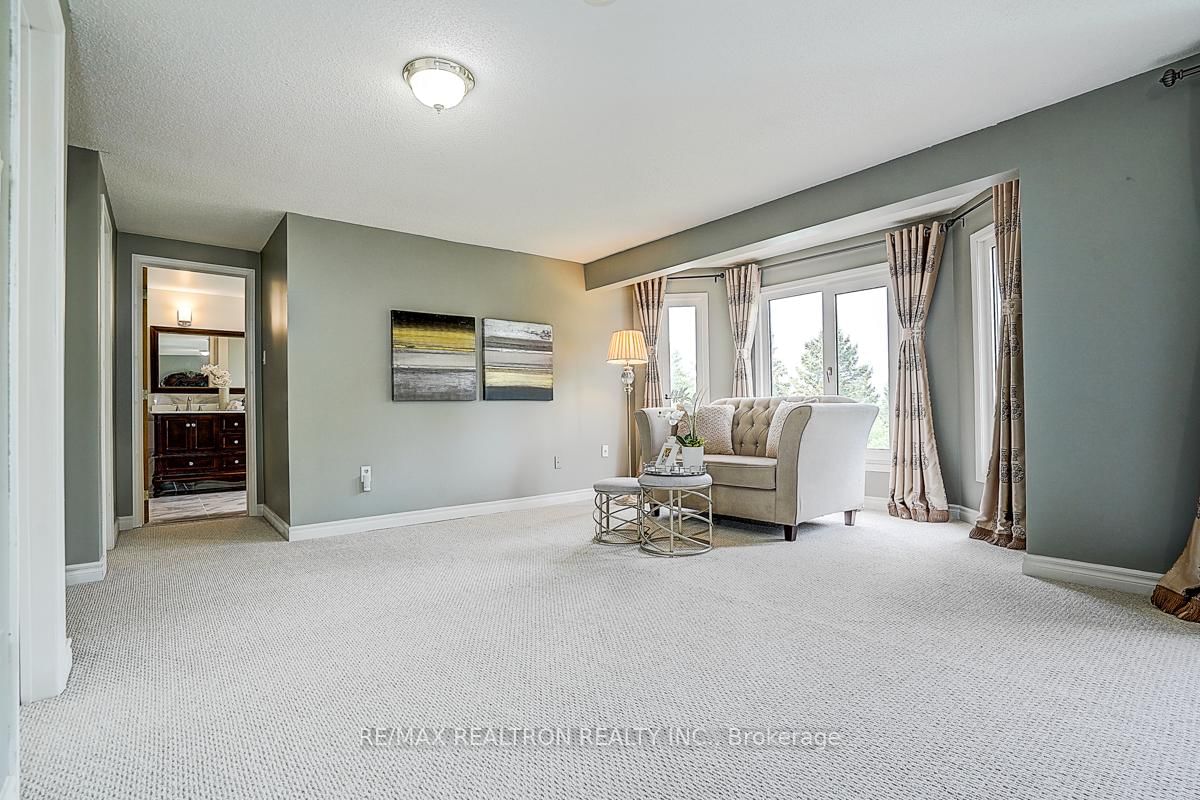 233 Brimson Drive • Newmarket, ON photo 22