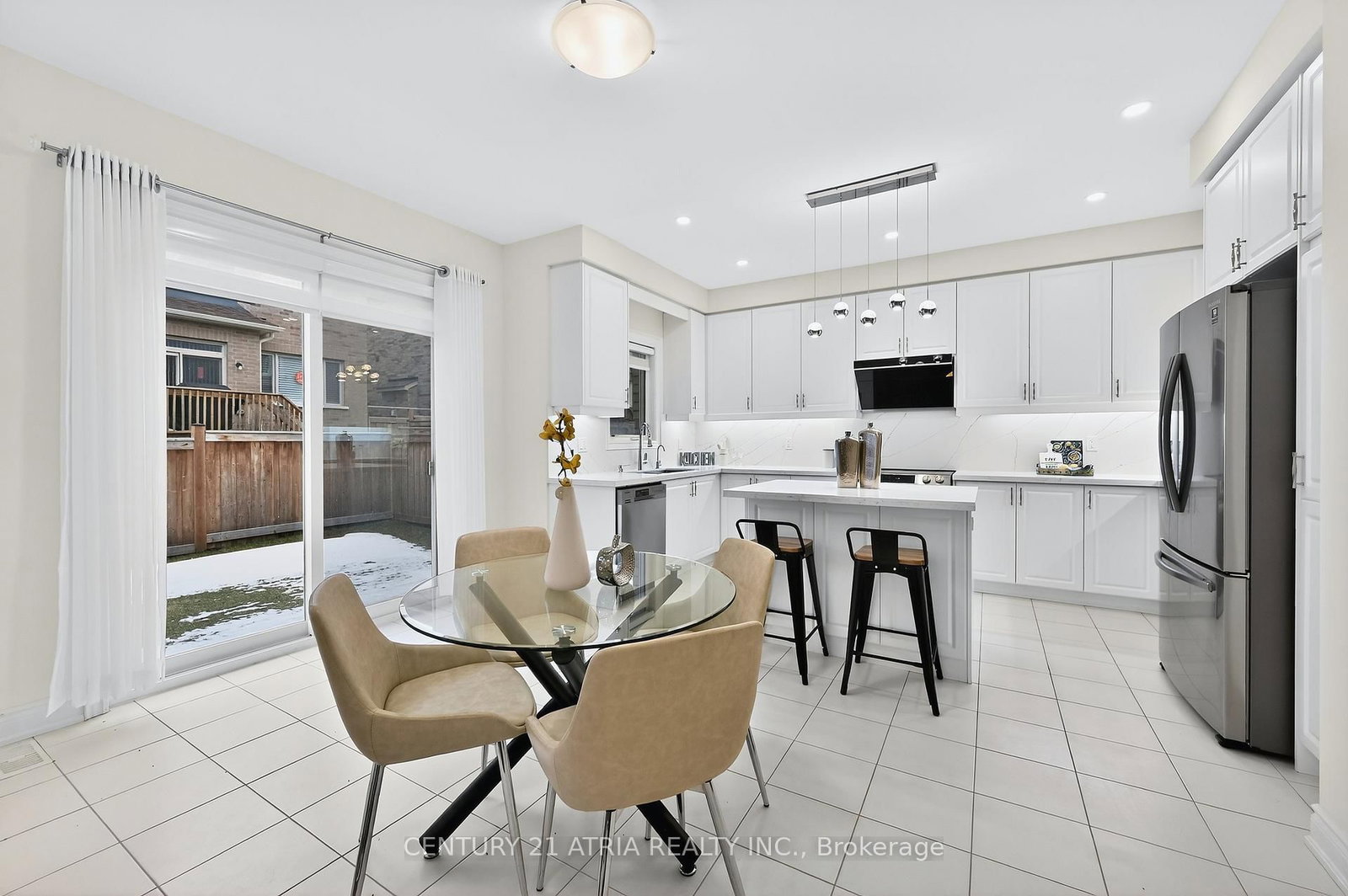 8 Fallharvest Way • Whitchurch-Stouffville, ON photo 14