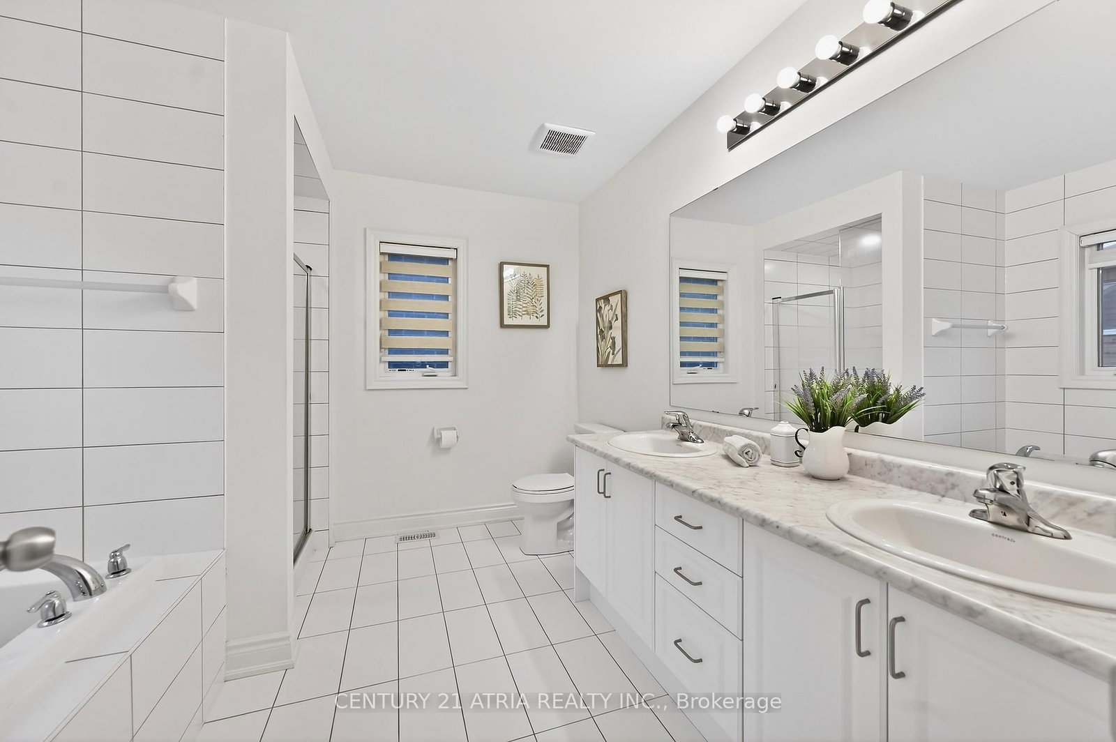 8 Fallharvest Way • Whitchurch-Stouffville, ON photo 32