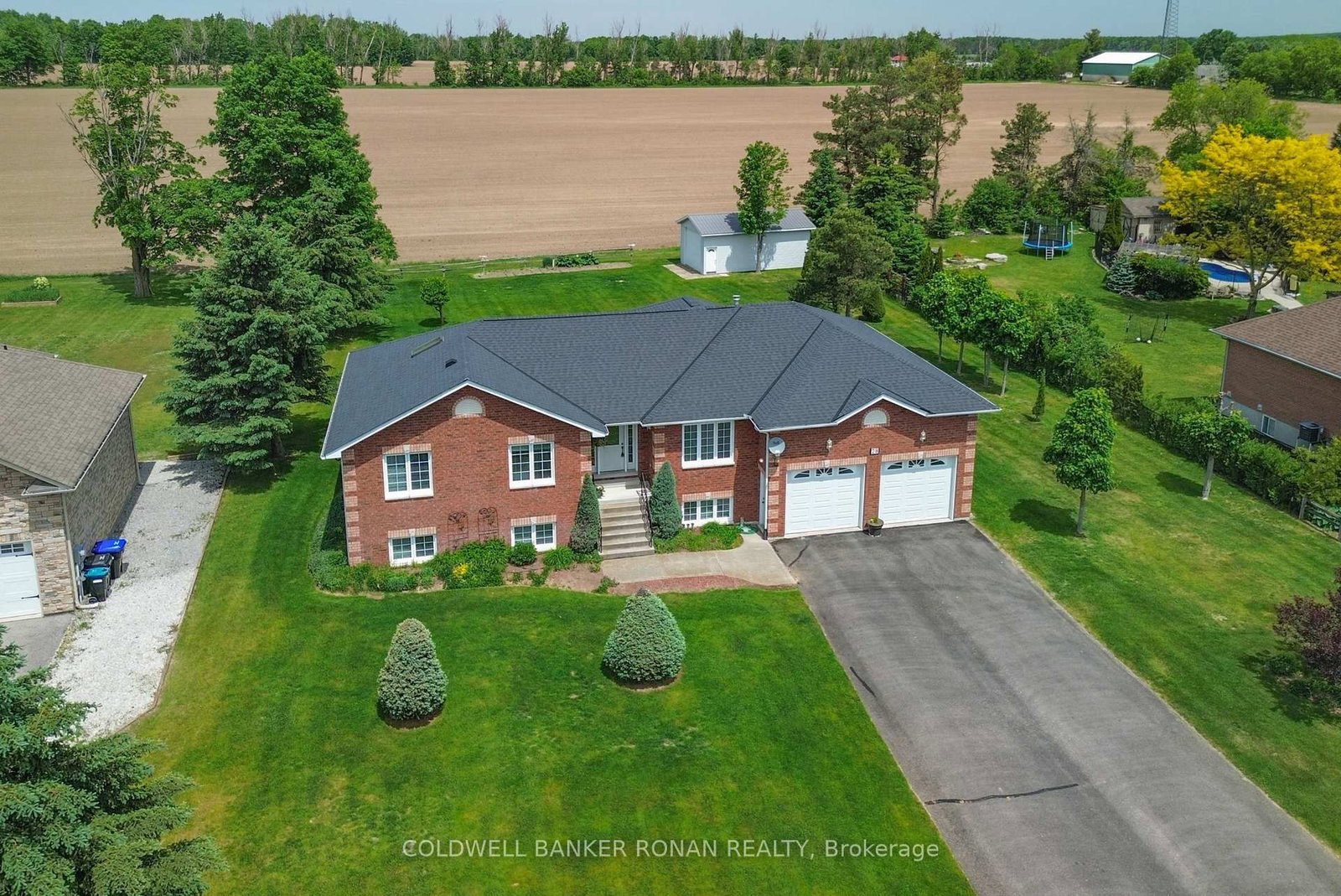 28 Fisher Drive • Adjala-Tosorontio, ON photo 38