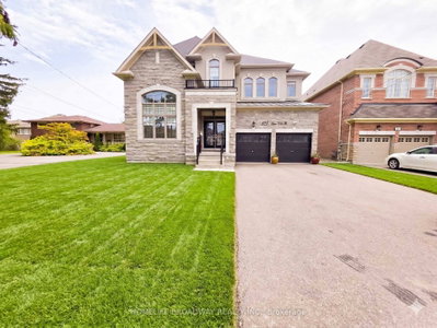 4-bed Detached House · 525 Elgin Mills Rd