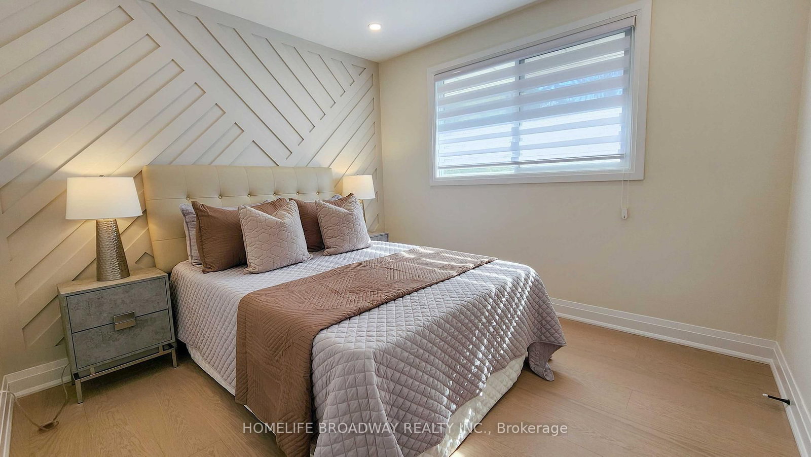 23 Southdale Drive • Markham, ON photo 12