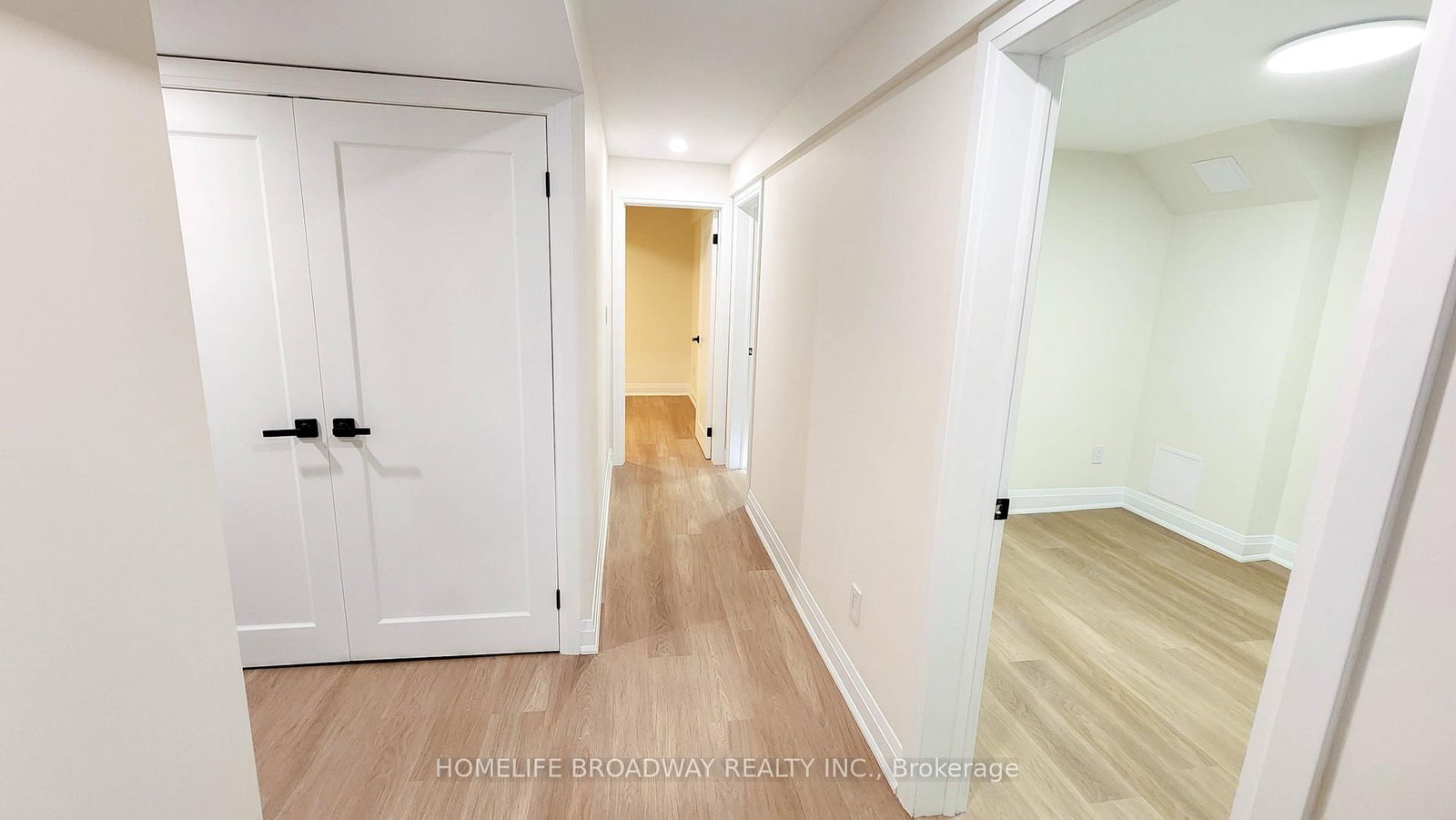 23 Southdale Drive • Markham, ON photo 25