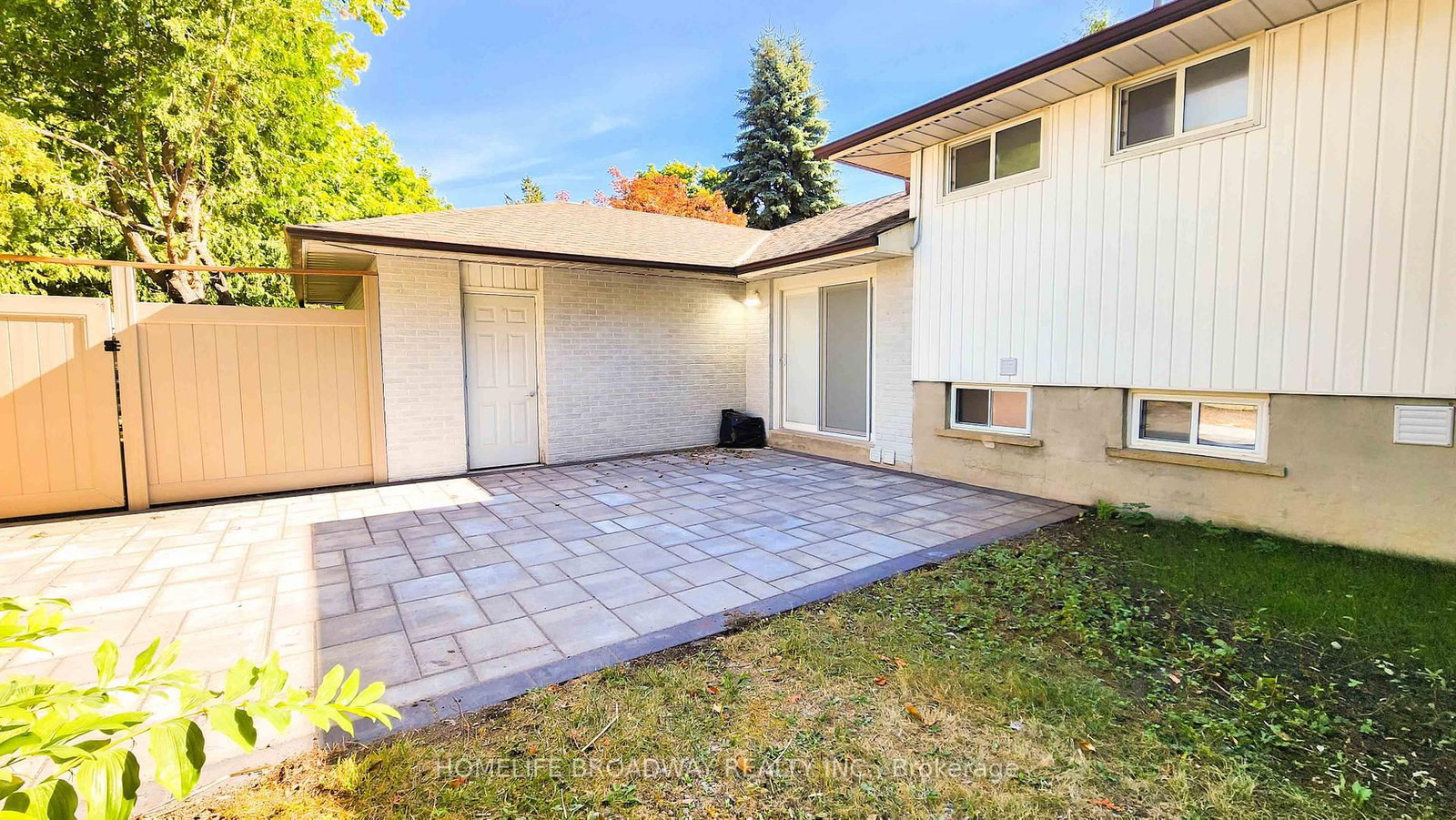 23 Southdale Drive • Markham, ON photo 36