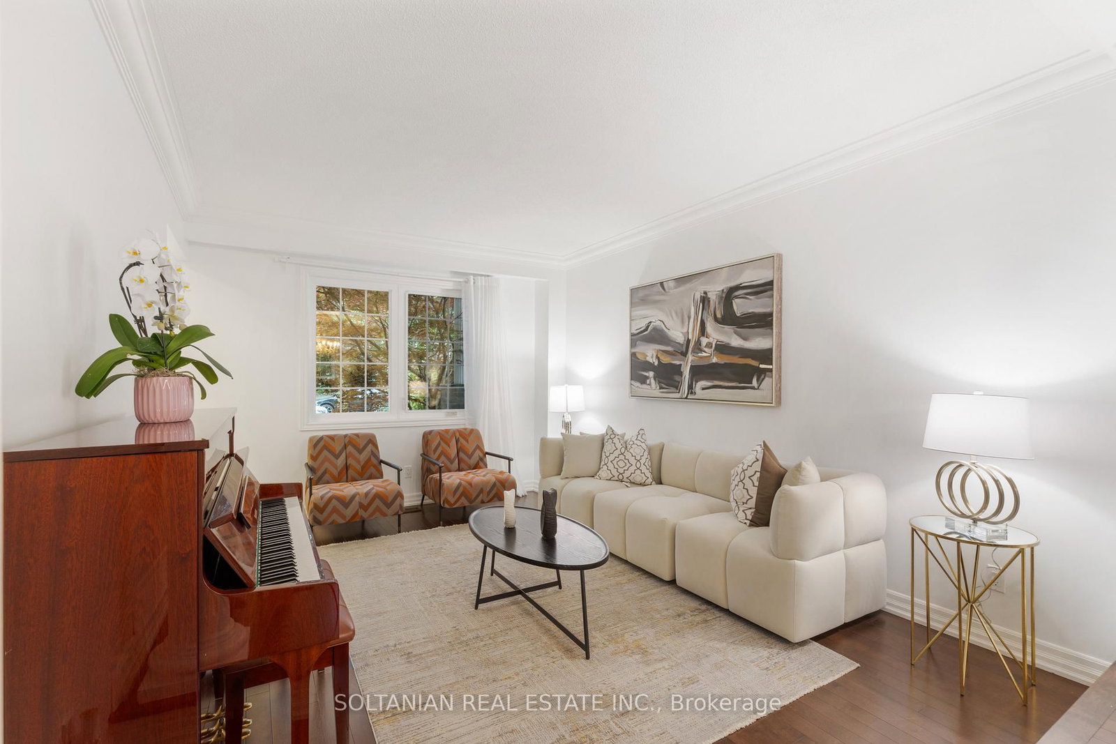 28 Dunvegan Drive • Richmond Hill, ON photo 15