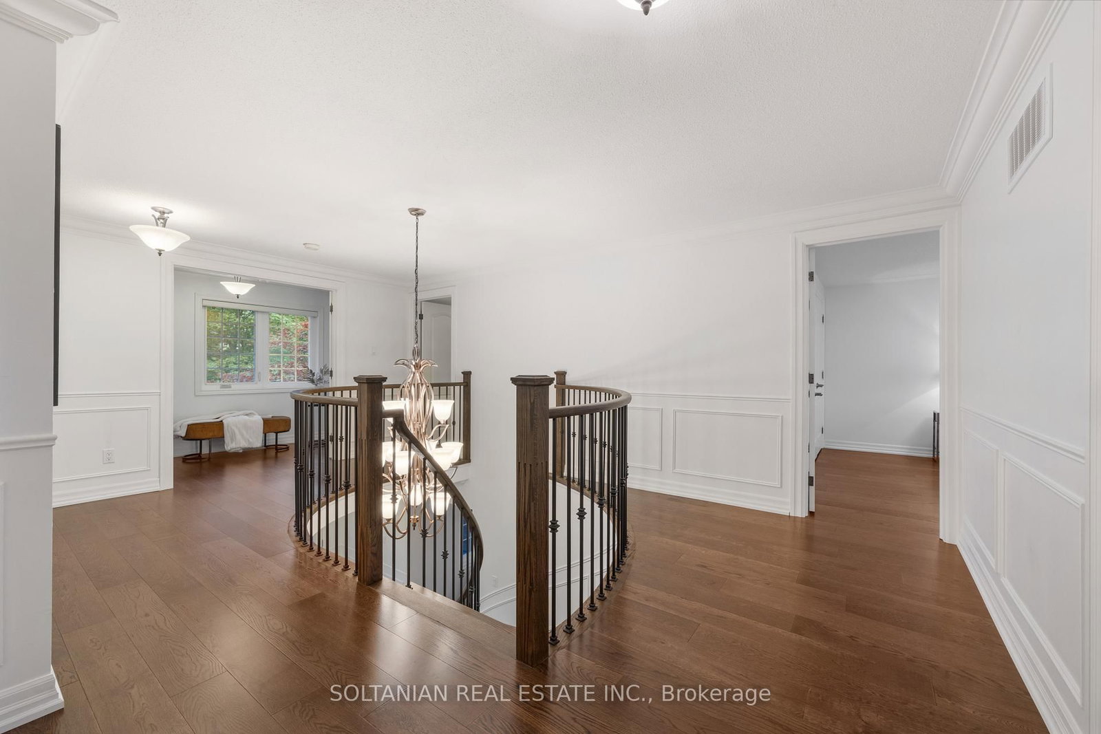 28 Dunvegan Drive • Richmond Hill, ON photo 20