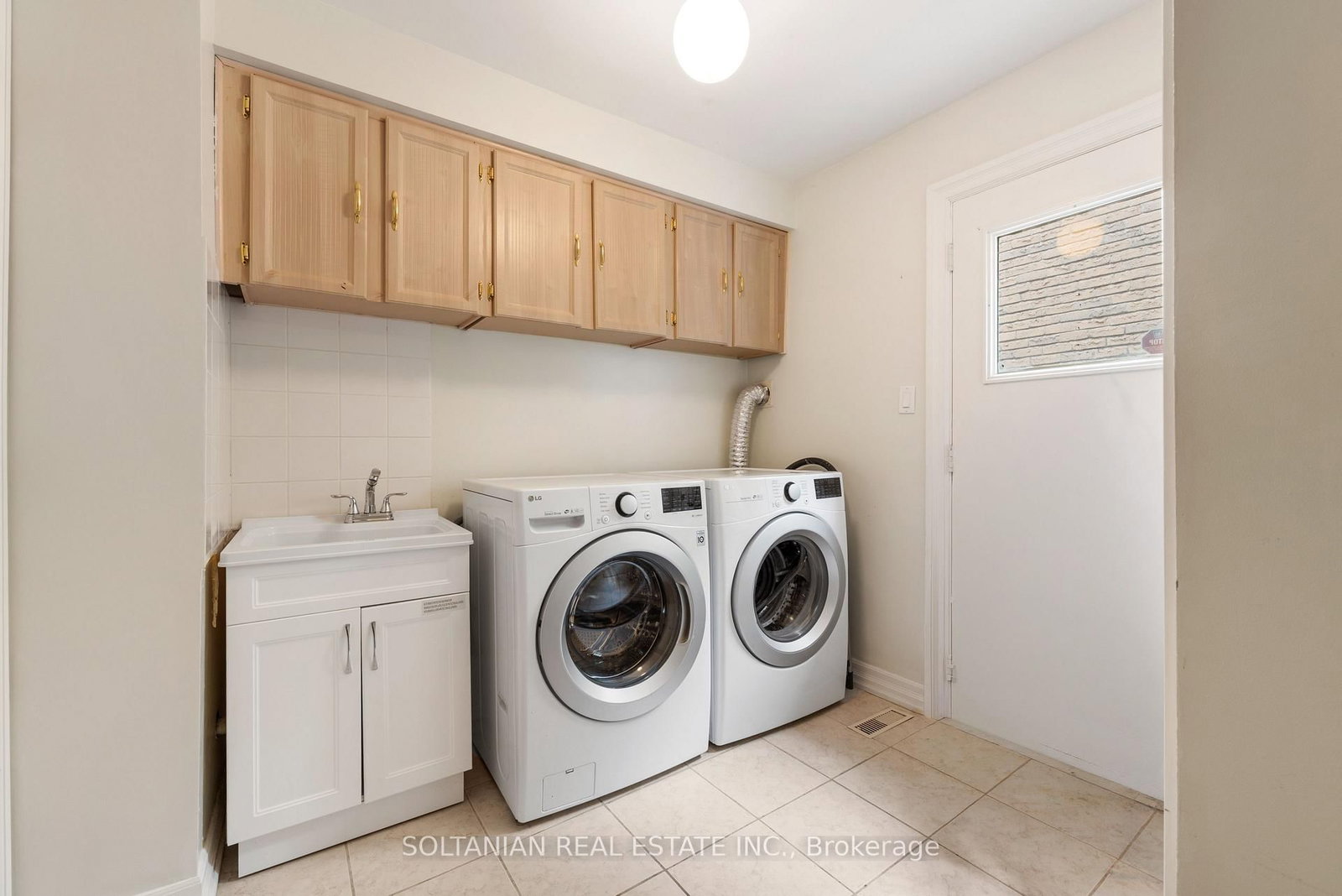 28 Dunvegan Drive • Richmond Hill, ON photo 34