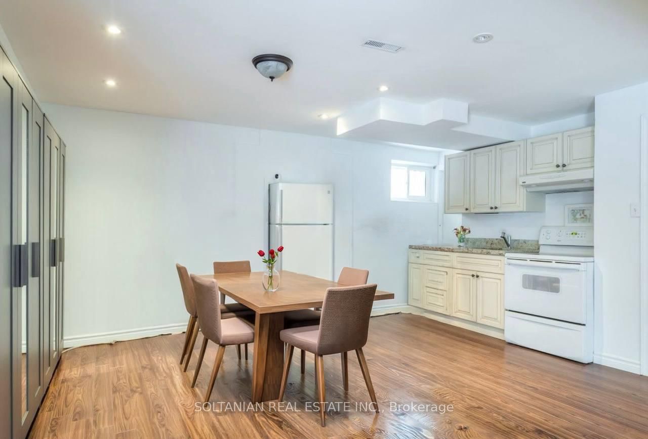 28 Dunvegan Drive • Richmond Hill, ON photo 36