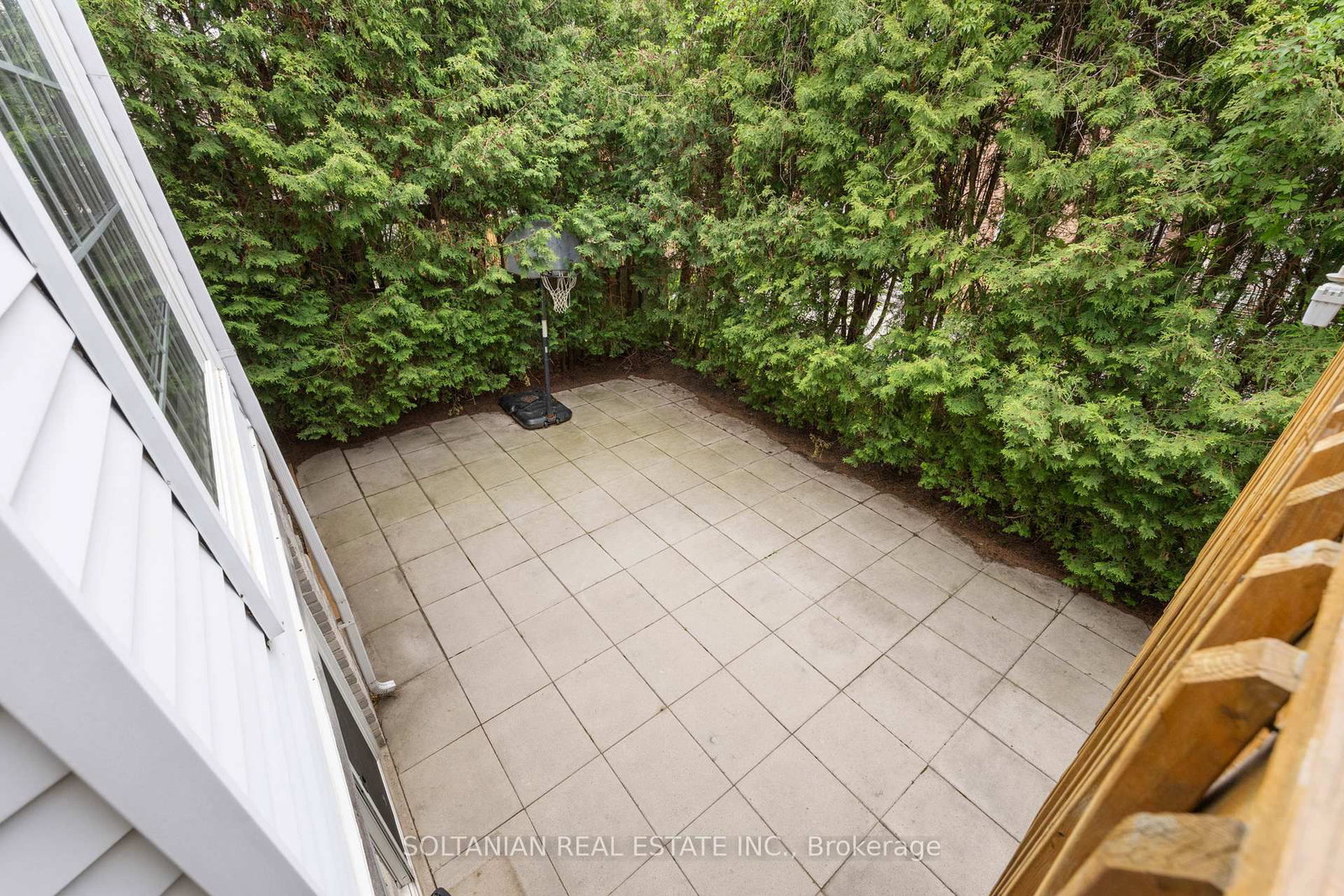 28 Dunvegan Drive • Richmond Hill, ON photo 40
