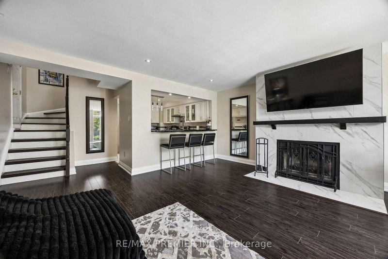 8 - 100 Arbors Lane