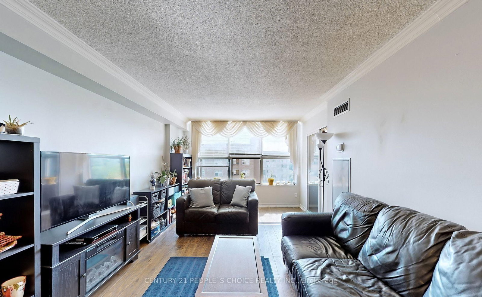 250 Davis Drive • #909 • Newmarket, ON photo 17