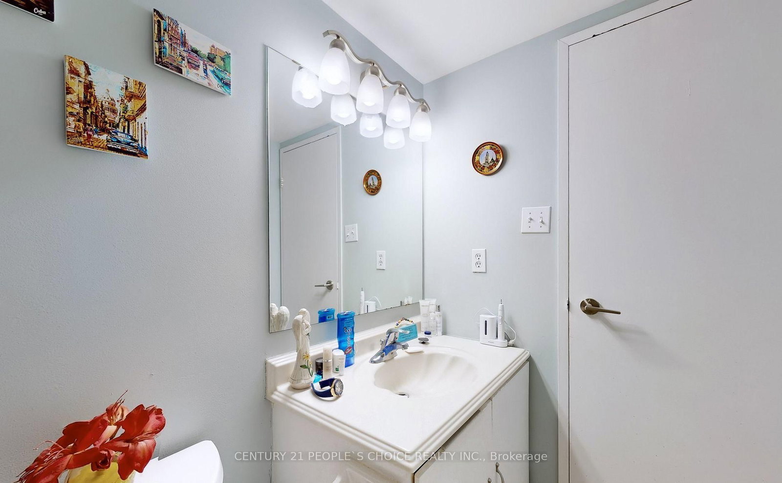 250 Davis Drive • #909 • Newmarket, ON photo 30