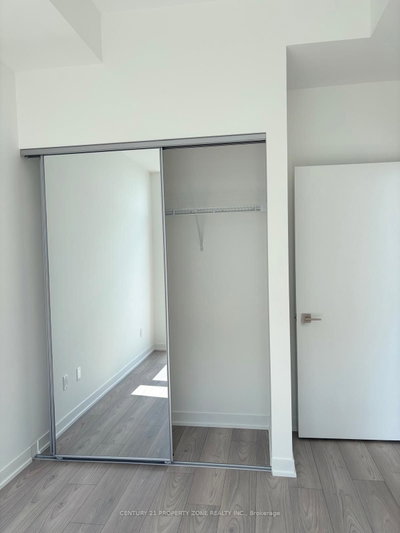 Unit 2511 — 474 Caldari Road — photo 6