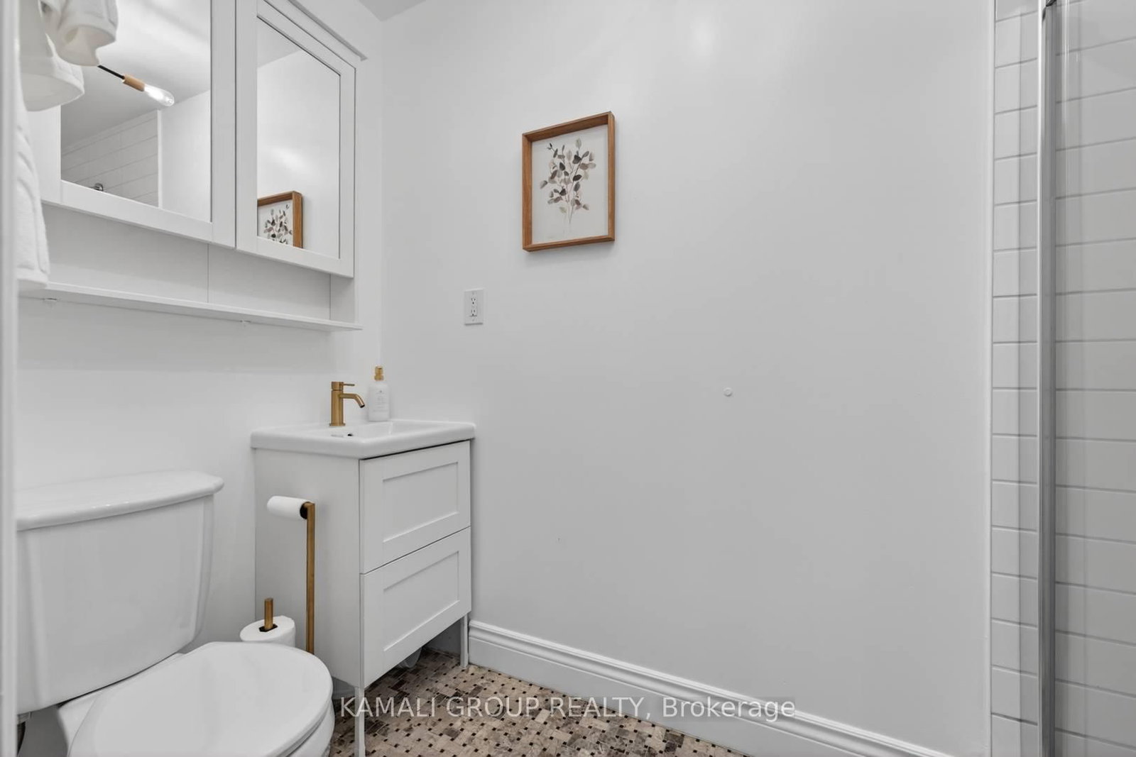 61 Lawnwood Court • Richmond Hill, ON photo 23