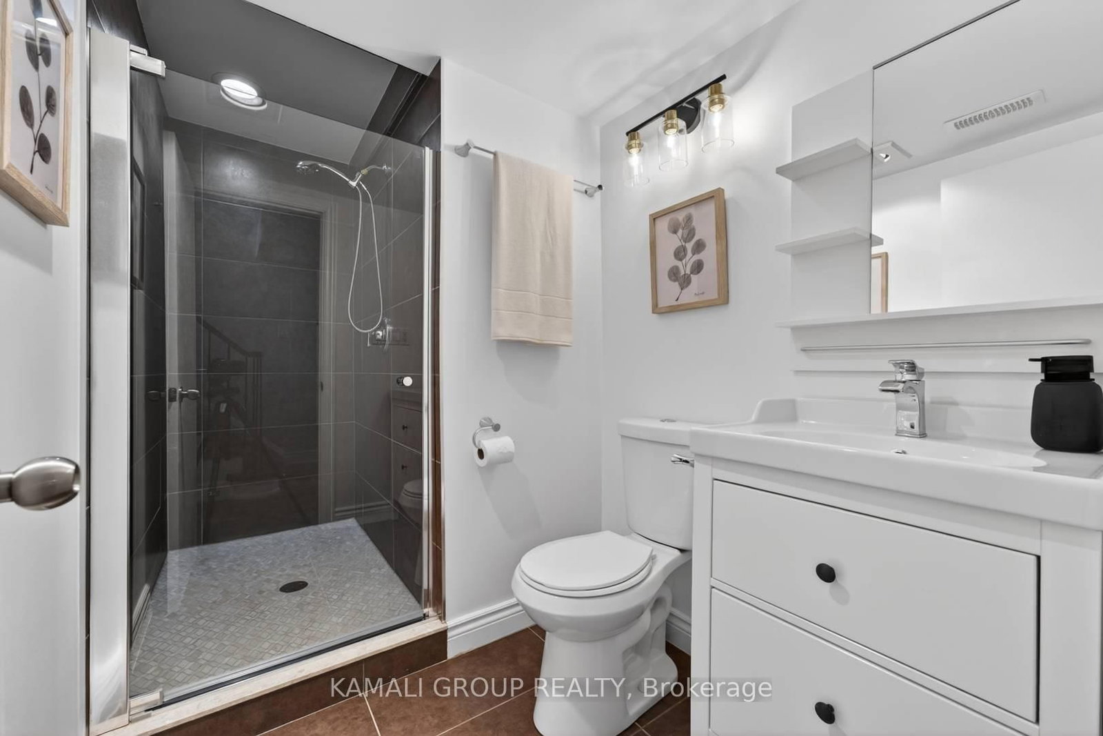 61 Lawnwood Court • Richmond Hill, ON photo 37