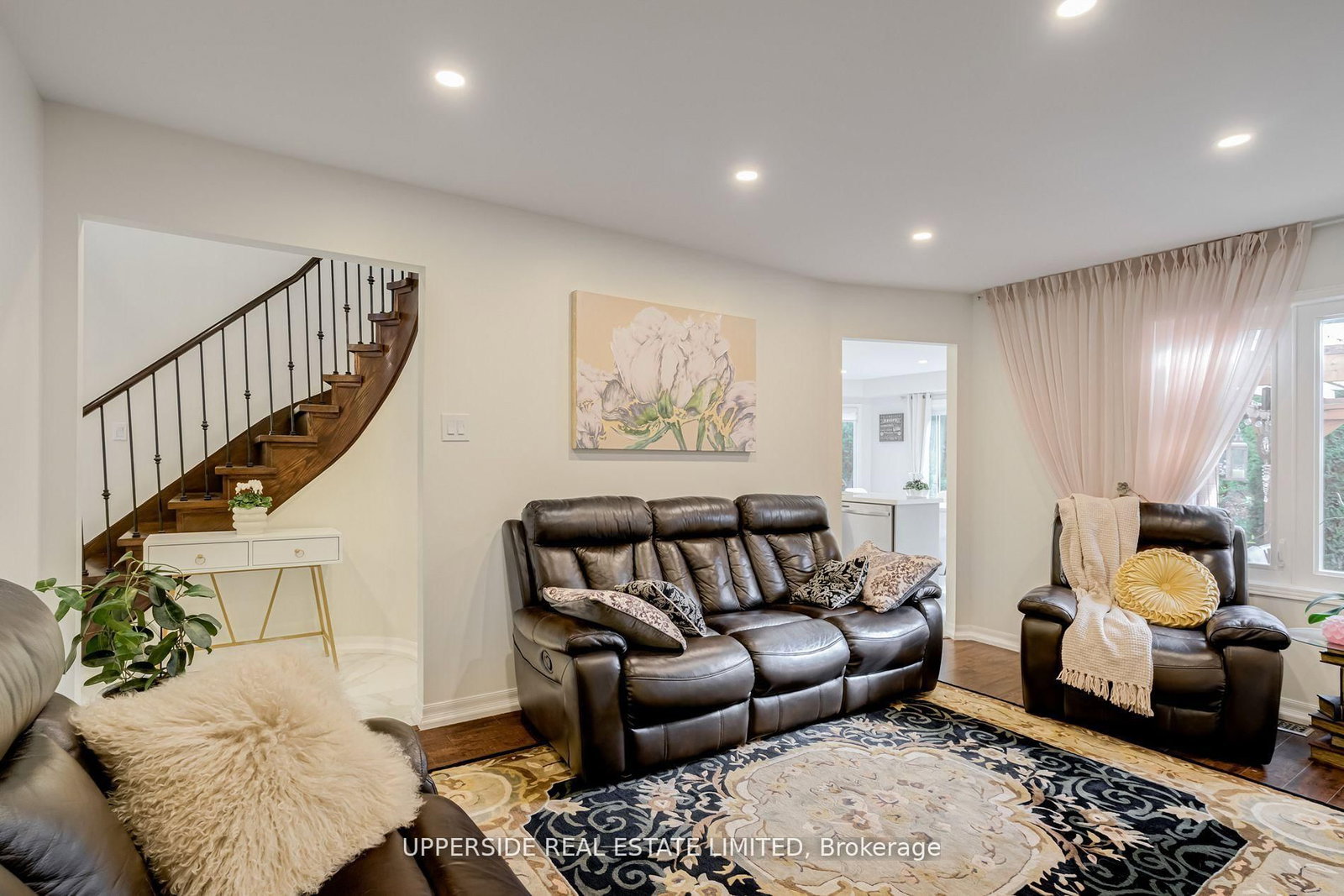 167 Covent Crescent • Aurora, ON photo 8