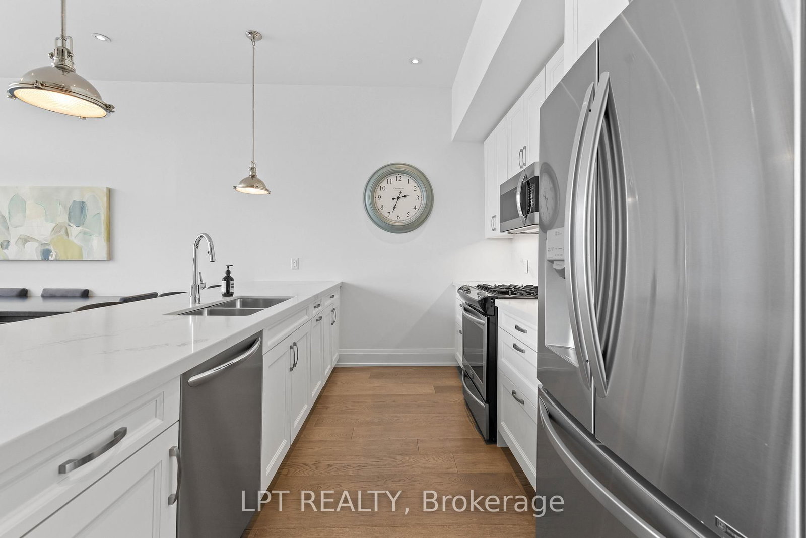 3661 Riva Avenue • Innisfil, ON photo 13