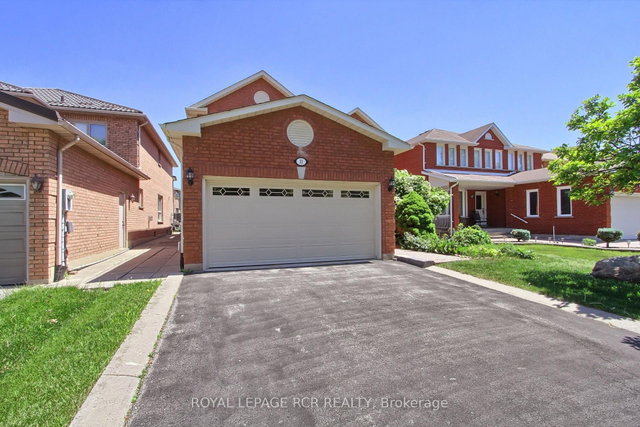 11 Zucchet Court
