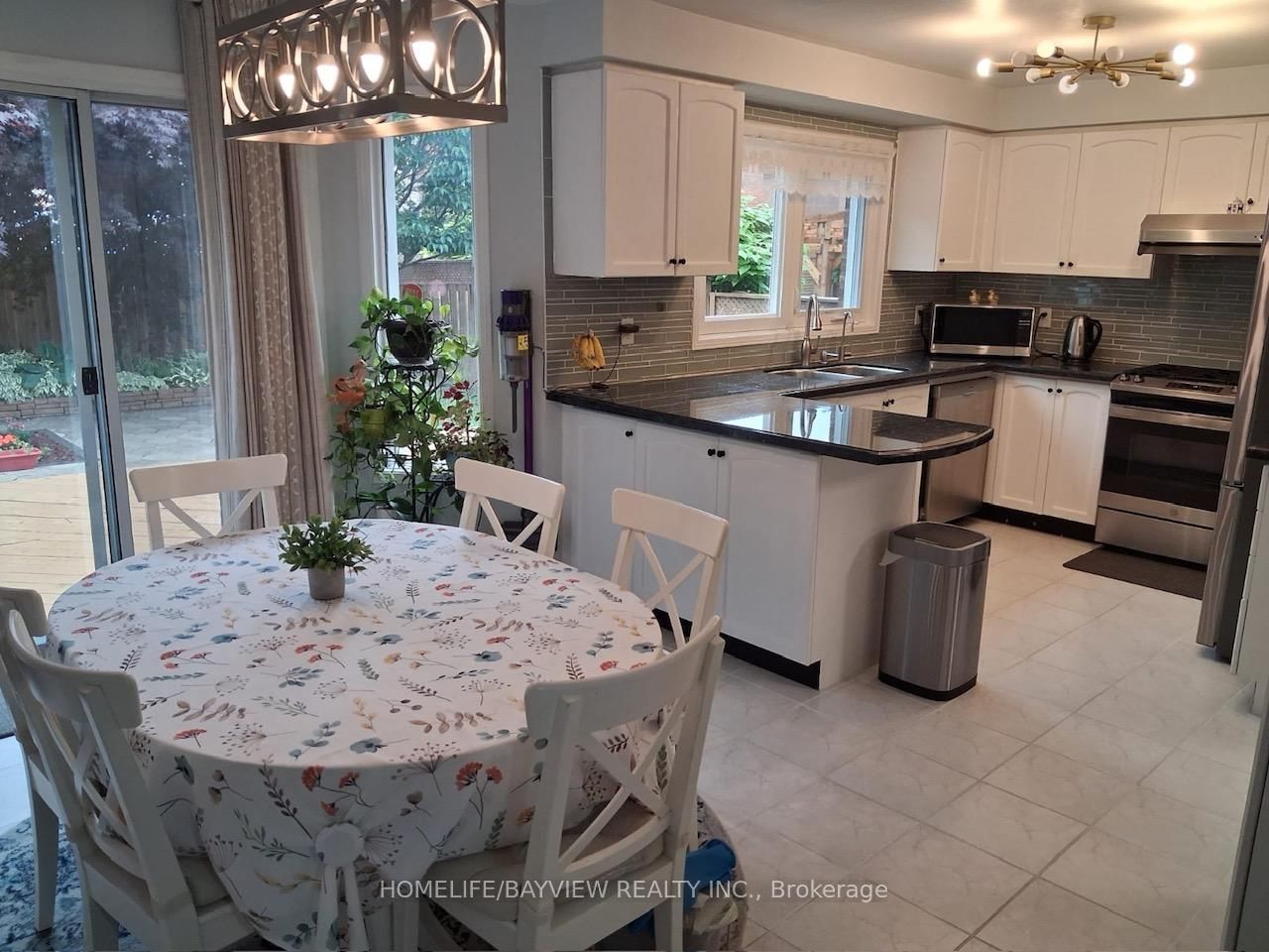 137 Widdifield Avenue • Newmarket, ON photo 21