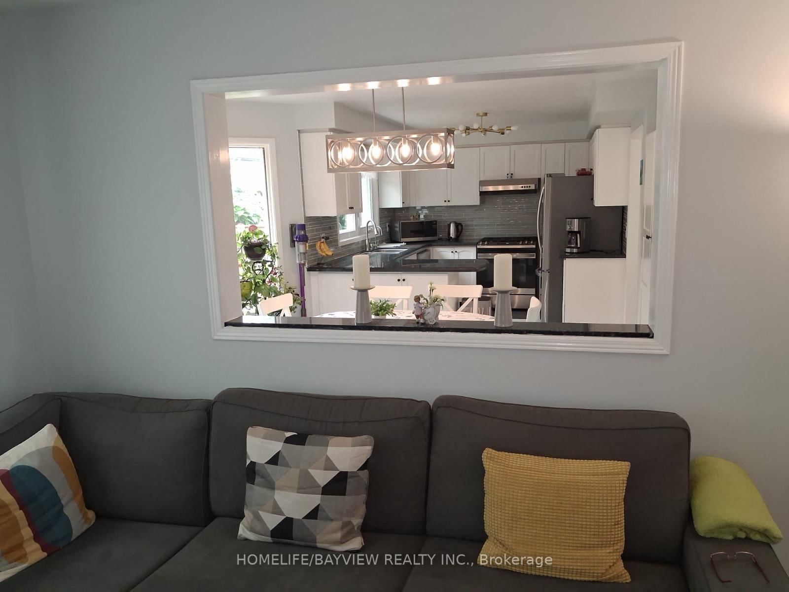 137 Widdifield Avenue • Newmarket, ON photo 28