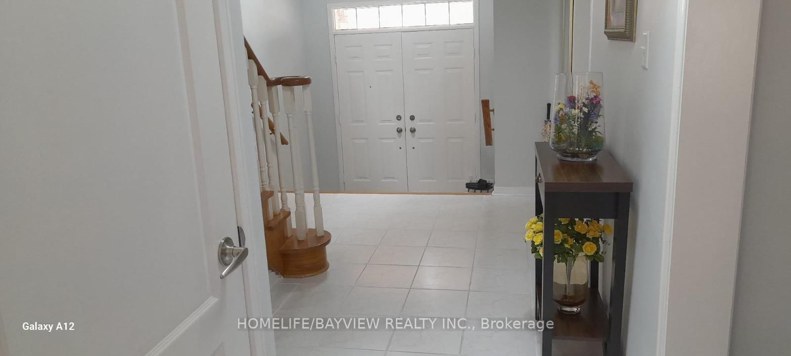 137 Widdifield Avenue • Newmarket, ON photo 6
