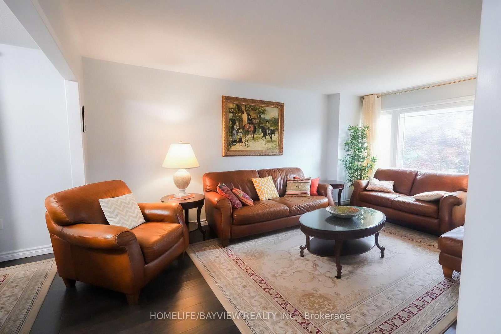 137 Widdifield Avenue • Newmarket, ON photo 7