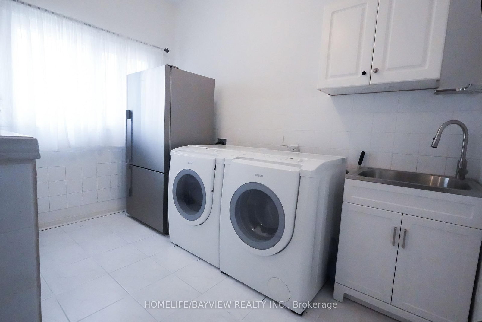 137 Widdifield Avenue • Newmarket, ON photo 71