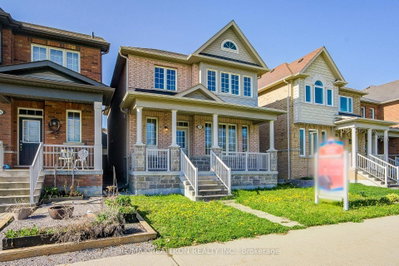 4-bed Detached House · 2776 Donald Cousens Pkwy