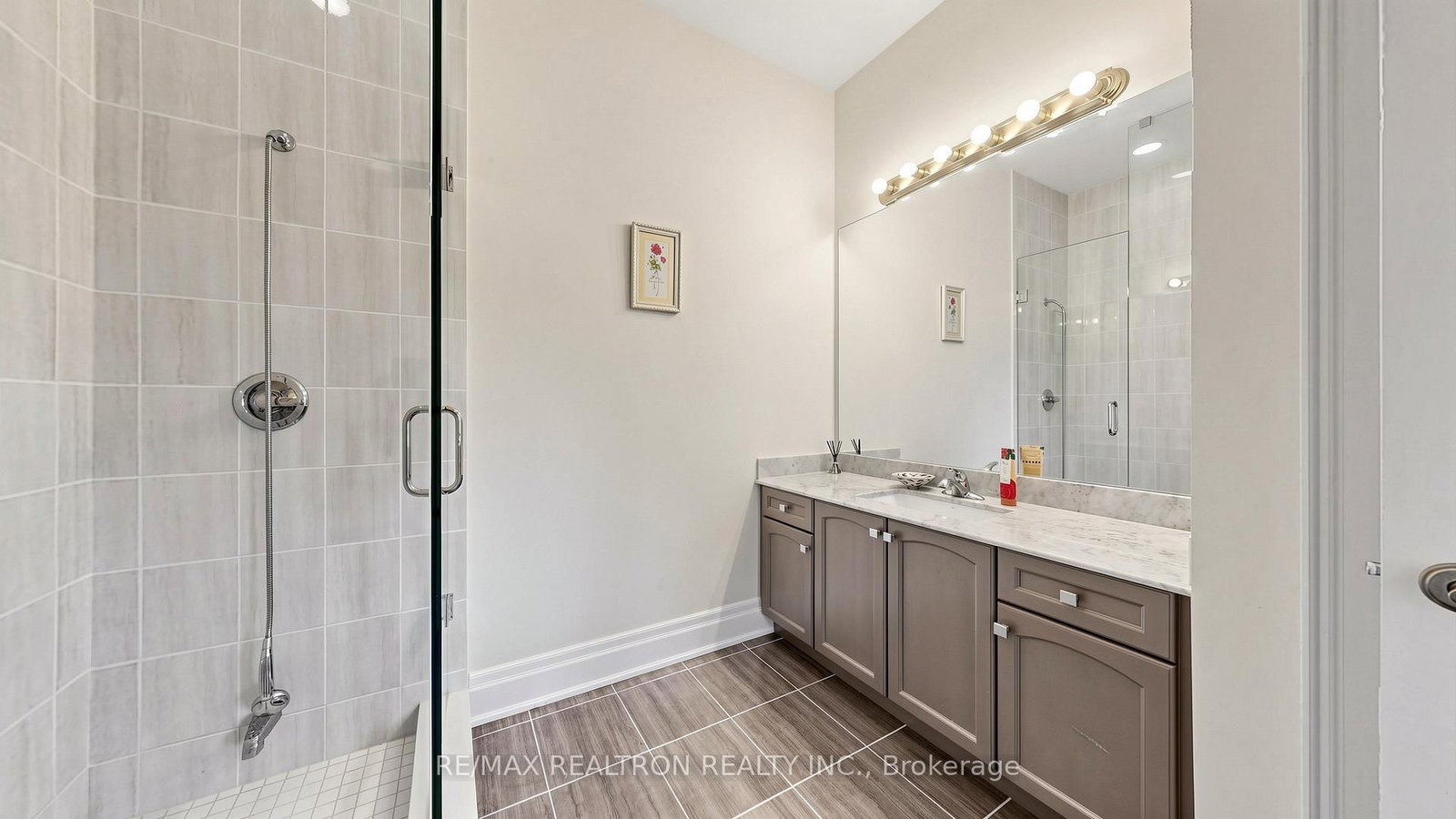 28 Sam Davis Court • Whitchurch-Stouffville, ON photo 15