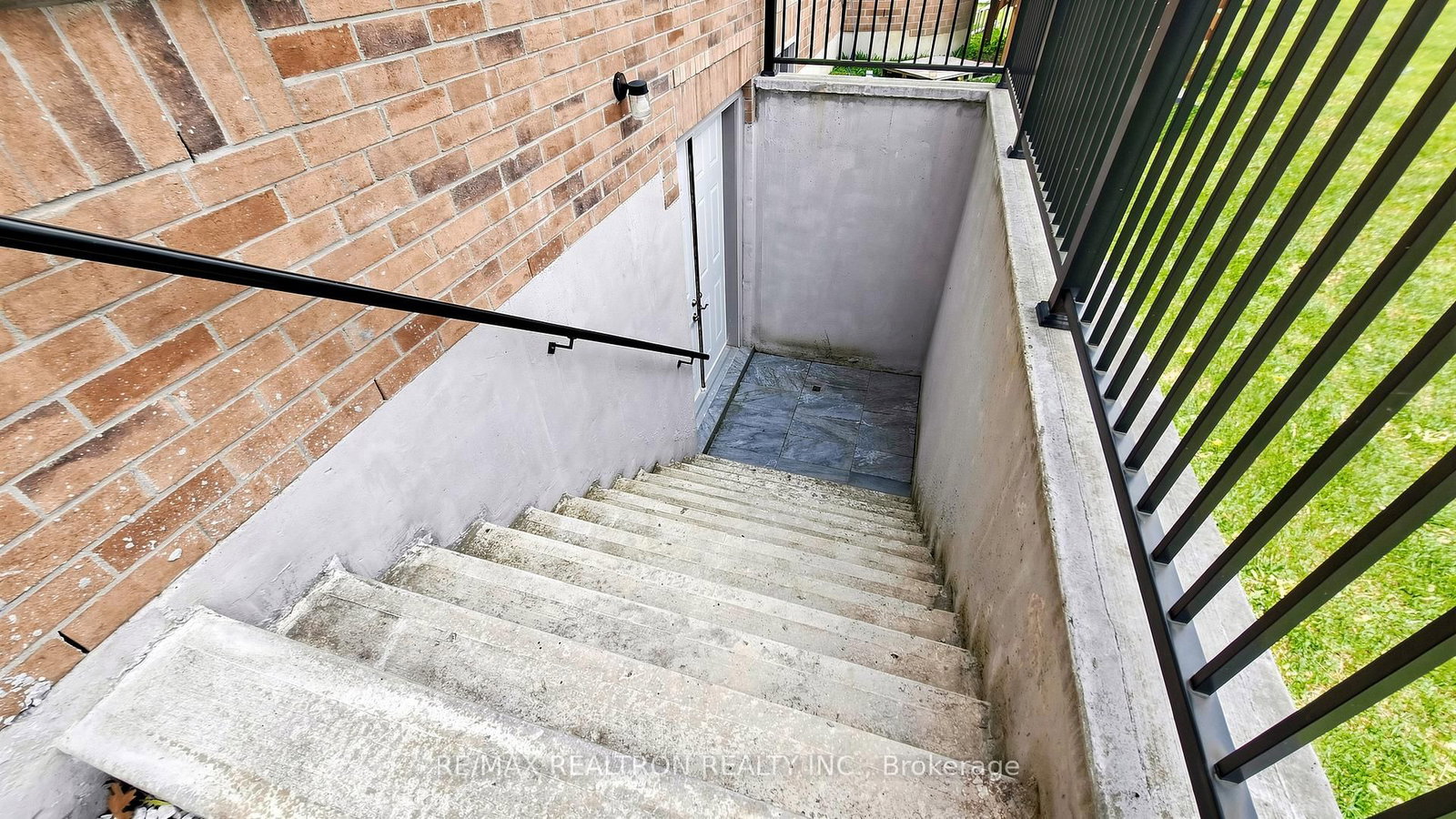 28 Sam Davis Court • Whitchurch-Stouffville, ON photo 37