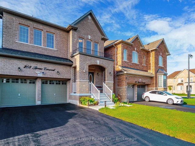 208 Boone Crescent