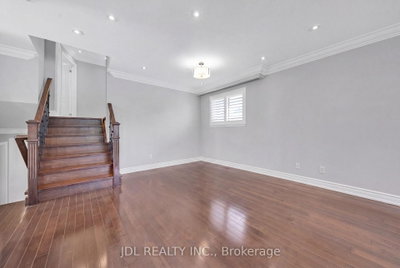 53 Southdale Drive • Markham, ON photo 8