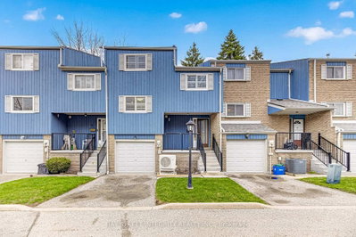 4-bed Townhouse, Condo · 646 Village Pkwy
