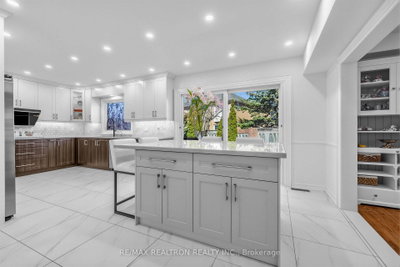 10 MACRILL Road — photo 6