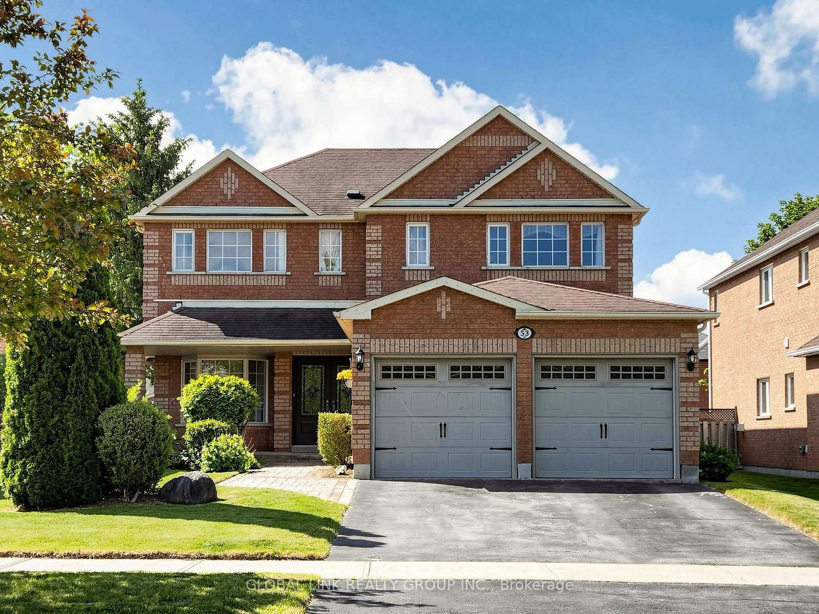 53 Jacob Way • Whitchurch-Stouffville, ON photo 1