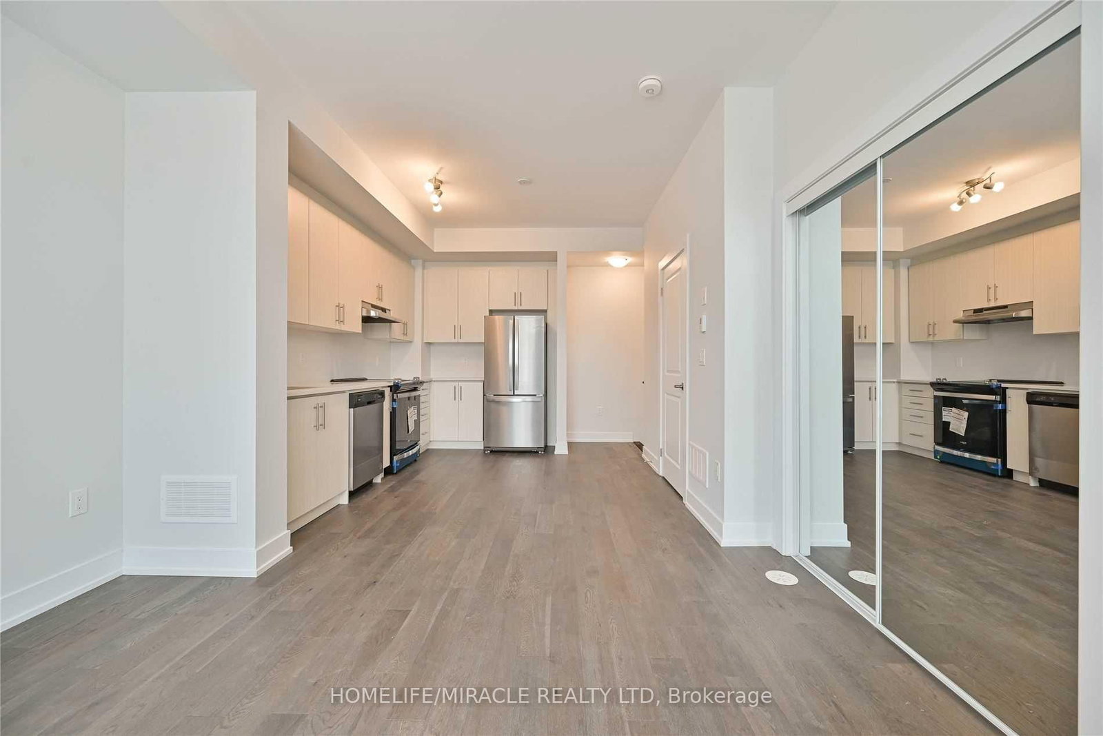 9570 Islington Avenue • #L122 • Vaughan, ON photo 12