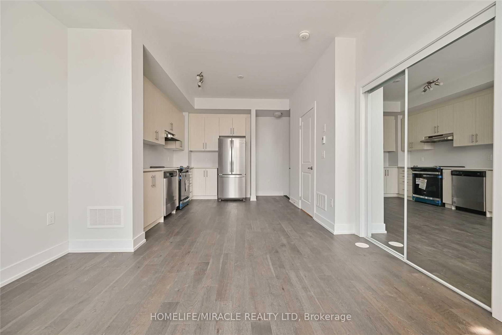 9570 Islington Avenue • #L122 • Vaughan, ON photo 13