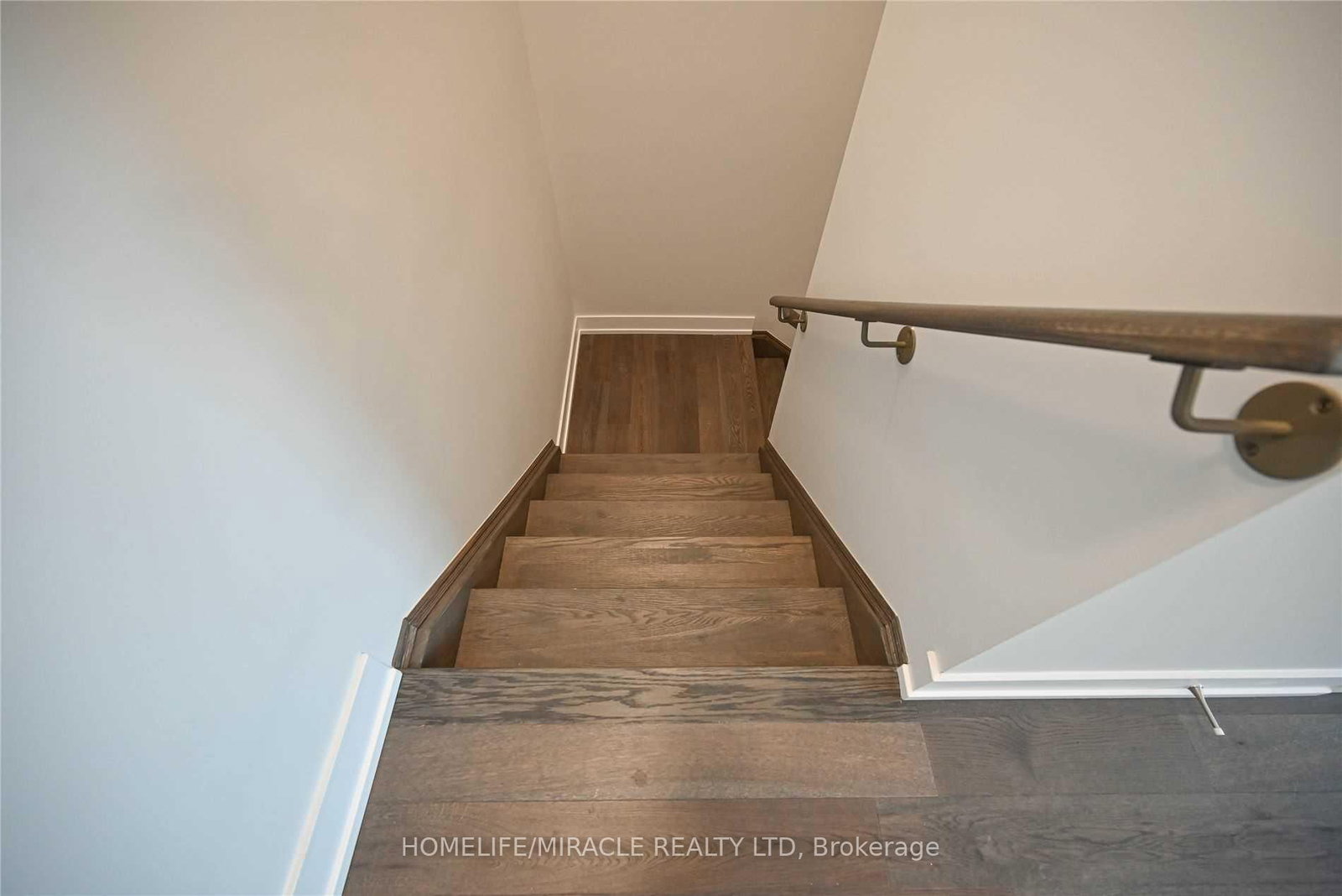 9570 Islington Avenue • #L122 • Vaughan, ON photo 15