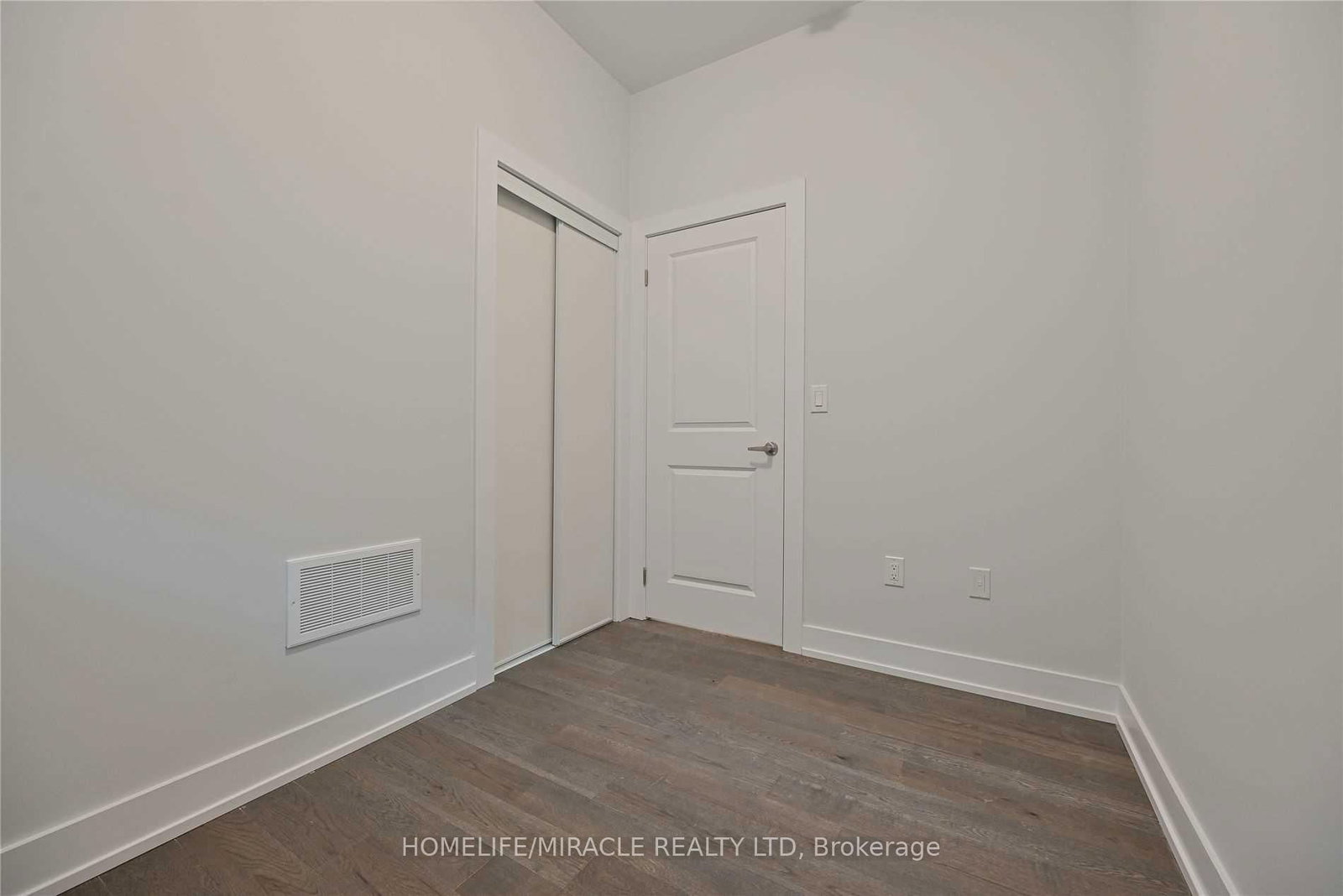 9570 Islington Avenue • #L122 • Vaughan, ON photo 23