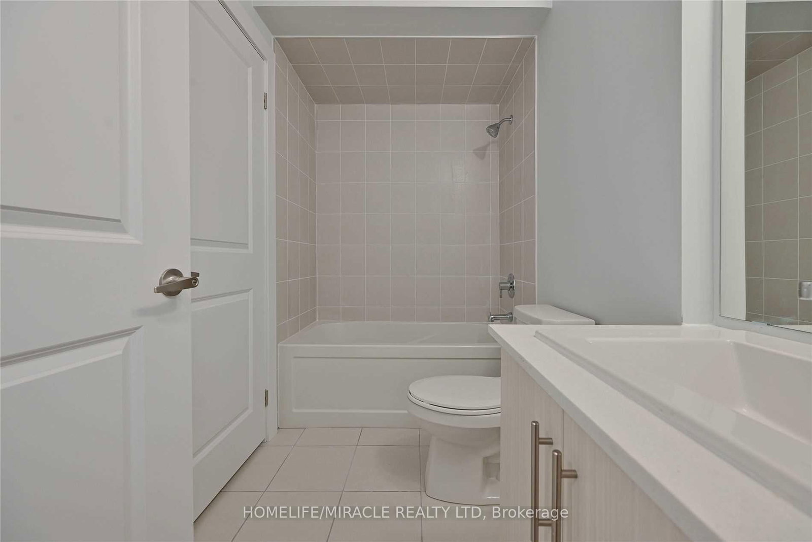 9570 Islington Avenue • #L122 • Vaughan, ON photo 26