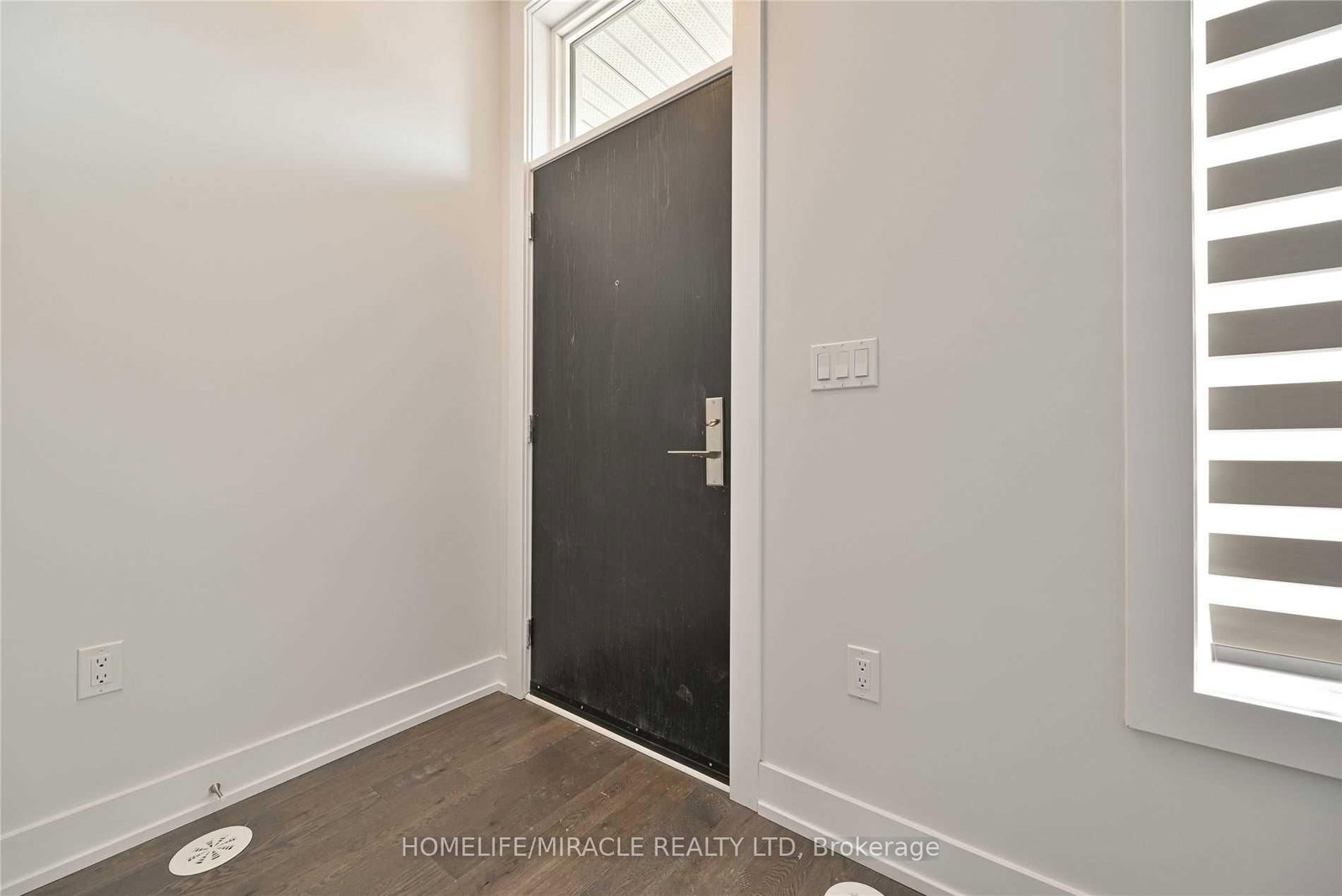 9570 Islington Avenue • #L122 • Vaughan, ON photo 5