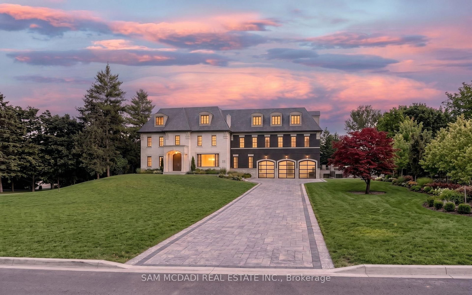 16 Charles Cooper Court • Vaughan, ON photo 1
