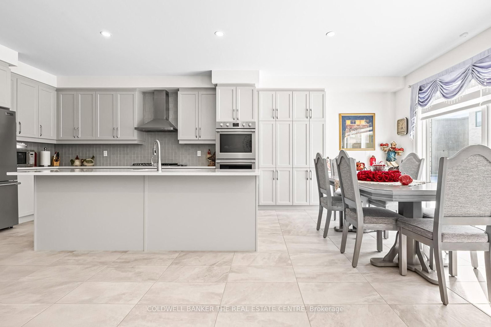 28 Bellflower Crescent • Adjala-Tosorontio, ON photo 14