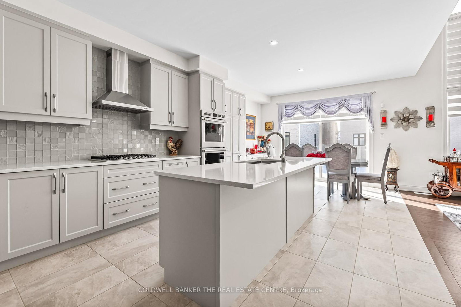 28 Bellflower Crescent • Adjala-Tosorontio, ON photo 16