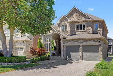 6-bed Detached House · 102 Duncan Rd